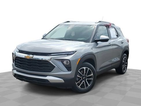 Certified 2024 Chevrolet TrailBlazer LT w/ LT Cold Weather Package FWD image 1