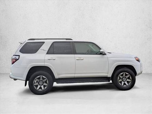 Used 2022 Toyota 4Runner TRD Off-Road Premium AWD/4WD image 4