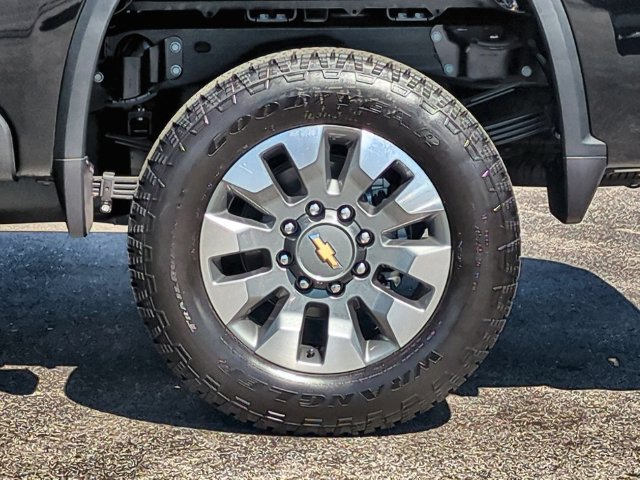 New 2026 Chevrolet Silverado 2500 Custom w/ Custom Value Package AWD/4WD image 32