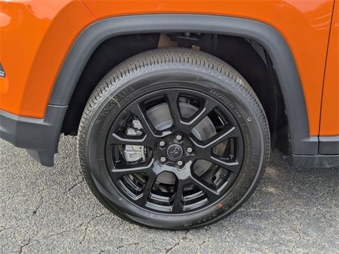 New 2026 Jeep Compass Latitude image 8