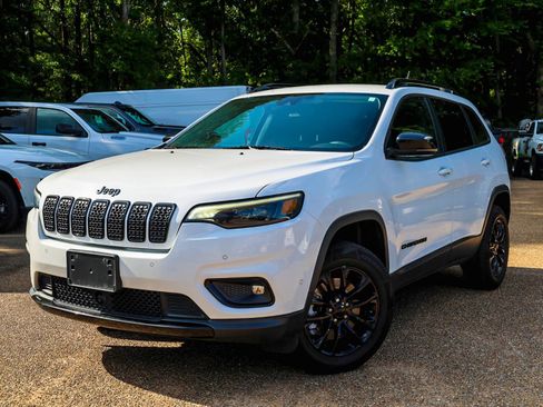 Used 2023 Jeep Cherokee Altitude Lux AWD/4WD image 1