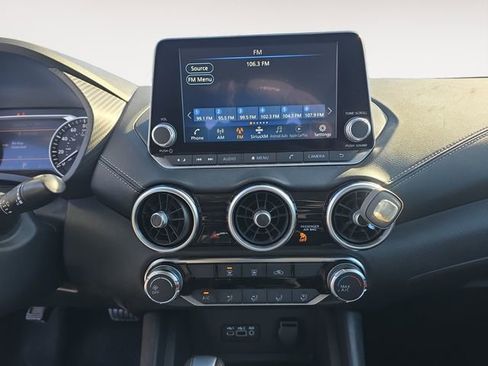 Used 2023 Nissan Sentra SV image 10