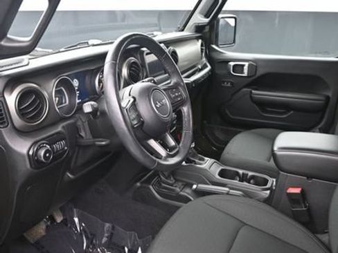 Used 2021 Jeep Wrangler Unlimited Sport AWD/4WD image 7