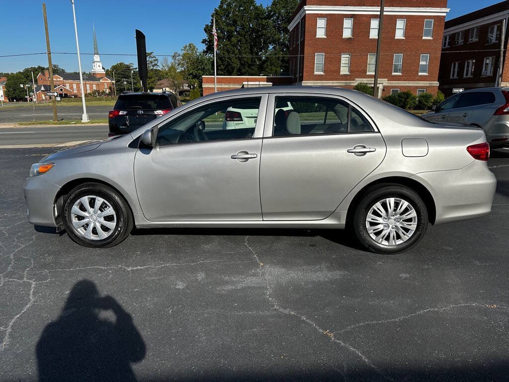 Used 2012 Toyota Corolla L FWD image 4
