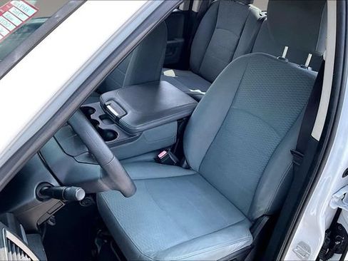Used 2015 RAM 1500 Classic SLT RWD image 18