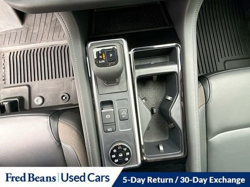 Used 2024 Nissan Pathfinder SL AWD/4WD image 18