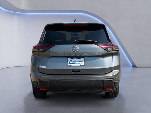 Used 2024 Nissan Rogue S FWD image 4