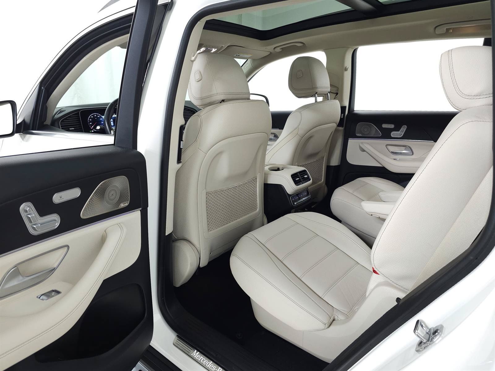 Used 2024 Mercedes-Benz GLS 450 4MATIC image 37