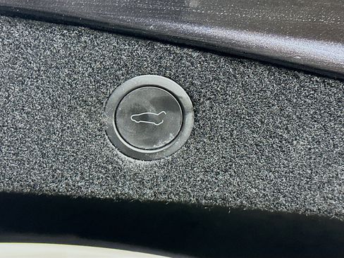 Used 2025 Tesla Model 3 Long Range RWD image 29