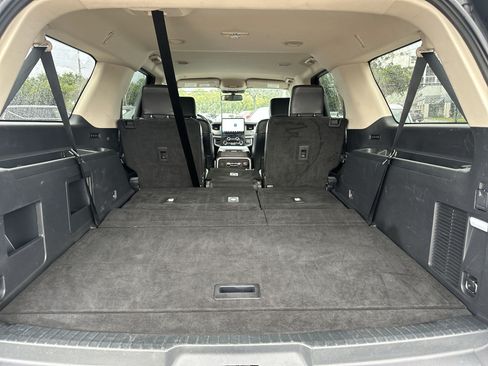 Used 2024 Ford Expedition Max XLT AWD/4WD image 19