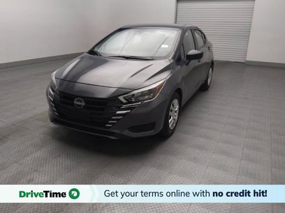 Used 2025 Nissan Versa S w/ Trunk Package