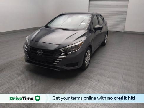 Used 2025 Nissan Versa S w/ Trunk Package FWD image 1