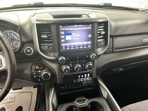 Used 2019 RAM 1500 Big Horn AWD/4WD image 18