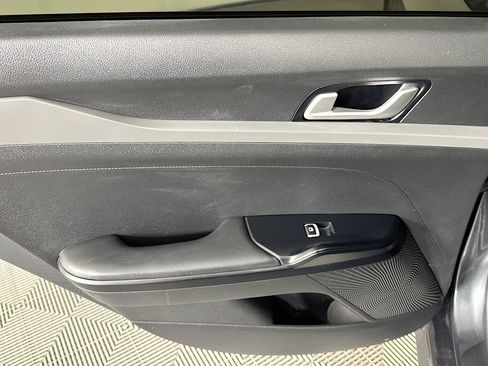 Used 2022 Kia K5 LXS FWD image 24