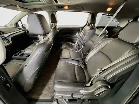 Used 2023 Honda Odyssey Touring image 25
