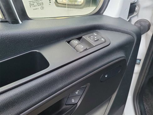 Used 2024 Mercedes-Benz Sprinter 2500 image 15