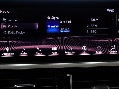 Used 2023 Lexus GX 460 Premium w/ Accessory Package AWD/4WD image 30