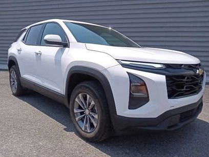 Used 2025 Chevrolet Equinox LT