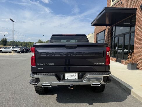 Used 2022 Chevrolet Silverado 1500 Custom Trail Boss AWD/4WD image 31