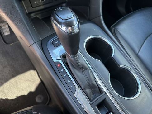 Used 2019 Chevrolet Equinox Premier image 21