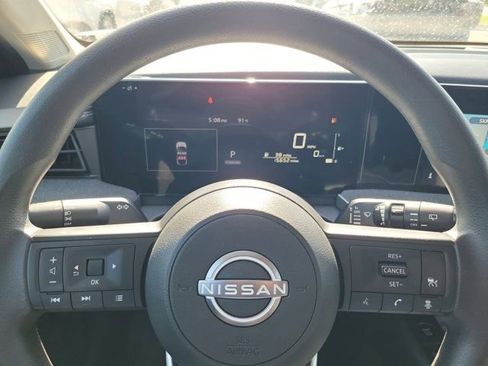 Certified 2025 Nissan Kicks SV FWD image 23