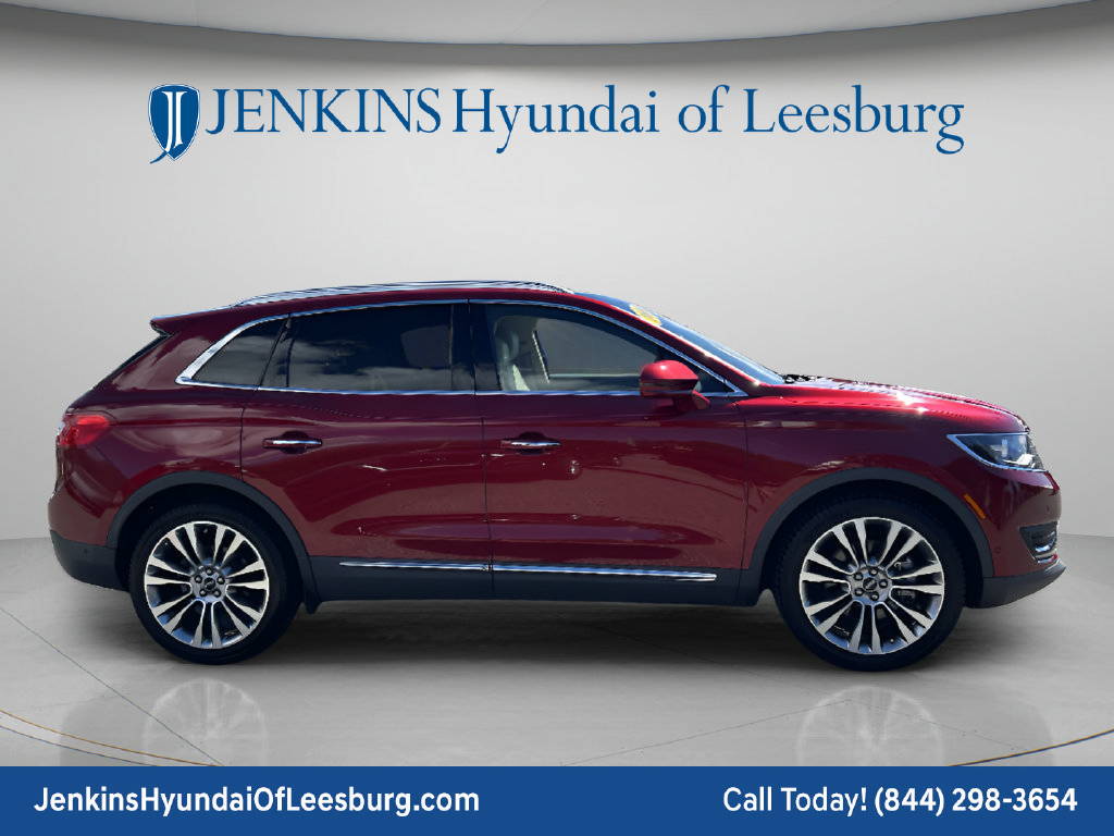 Used 2018 Lincoln MKX Reserve w/ Driver Assistance Package FWD image 3