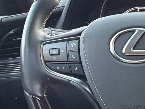 Used 2022 Lexus LS 500 AWD w/ Interior Upgrade Package image 22