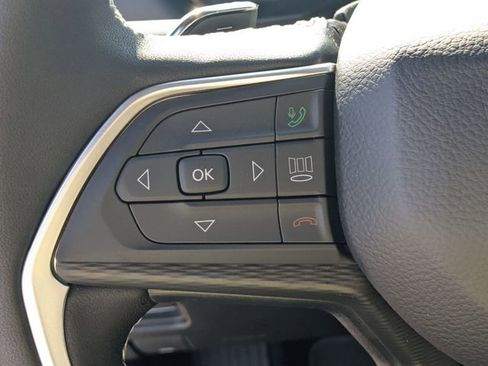 New 2026 Jeep Grand Cherokee Laredo RWD image 17