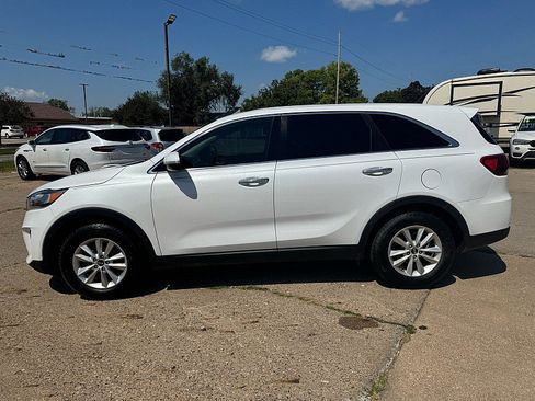 Used 2020 Kia Sorento LX FWD image 3