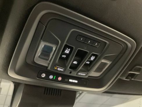 Used 2024 GMC Sierra 2500 Denali Ultimate w/ Max Trailering Package AWD/4WD image 18