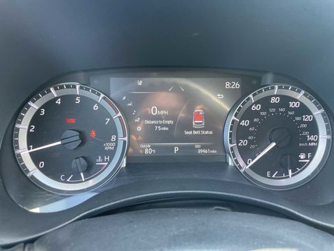 Used 2023 Toyota Highlander L FWD image 10