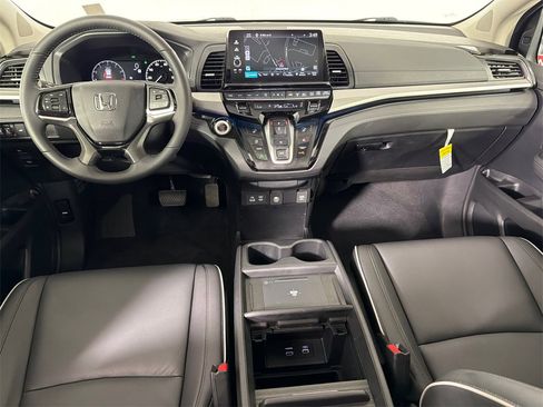 Used 2026 Honda Odyssey Touring image 23