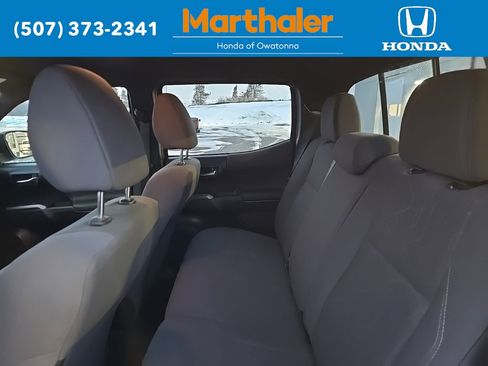 Used 2019 Toyota Tacoma SR image 12