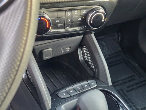 Certified 2025 Chevrolet TrailBlazer LT image 24