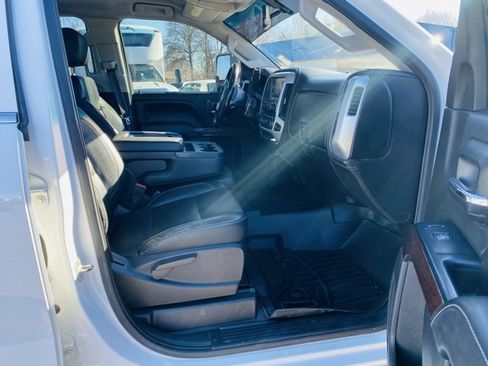 Used 2015 GMC Sierra 2500 SLE w/ SLE Preferred Package image 18
