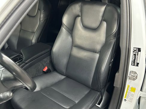 Used 2018 Volvo S90 T5 Momentum w/ Convenience Package image 23