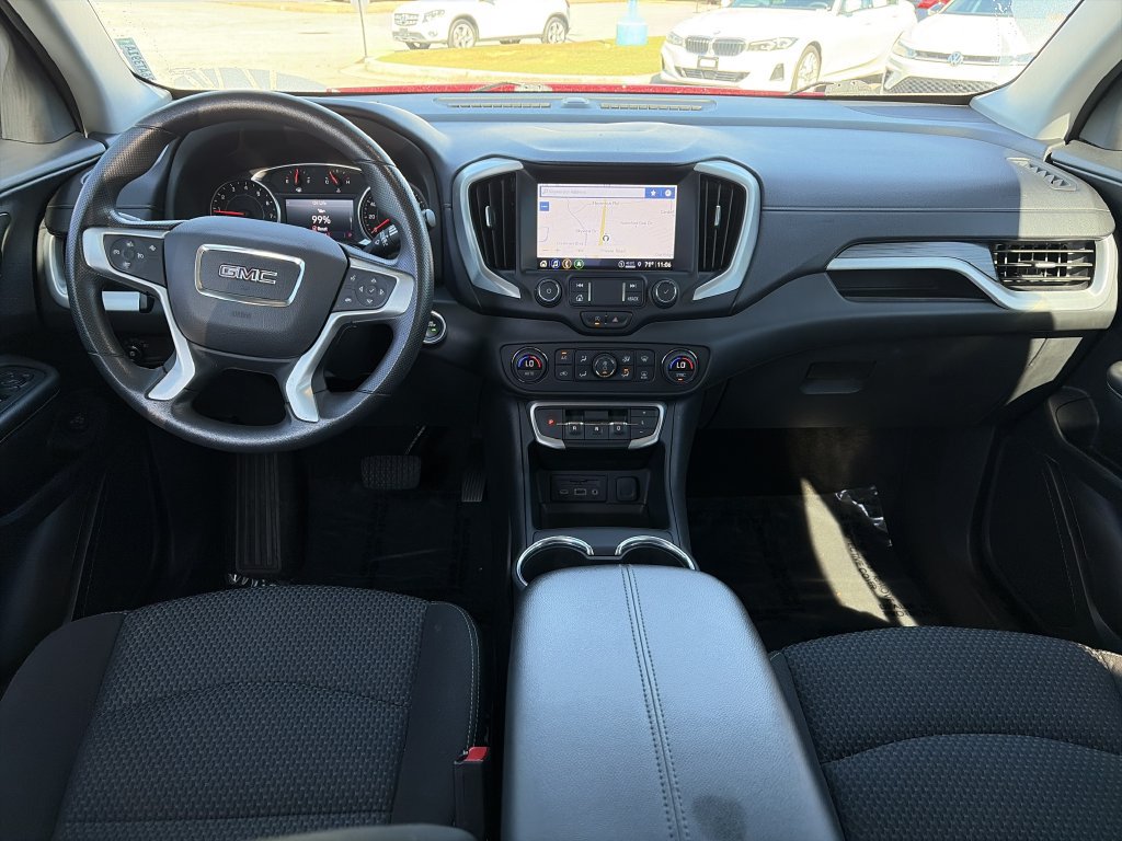 Used 2022 GMC Terrain SLE w/ Driver Convenience Package FWD image 2