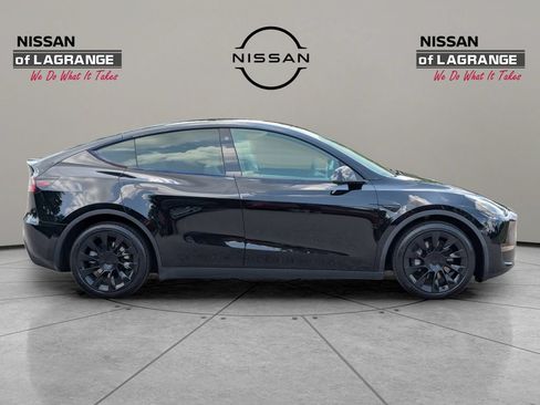 Used 2022 Tesla Model Y Long Range AWD/4WD image 4