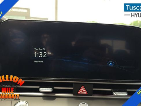 Used 2024 Hyundai Elantra SEL FWD image 19