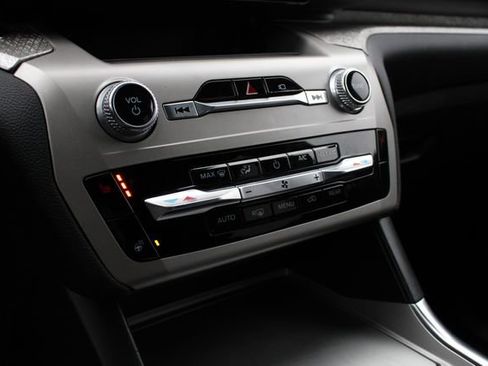 Used 2022 Ford Explorer Timberline image 18