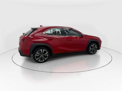 Used 2019 Lexus UX 200 w/ Premium Package image 8