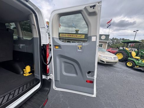 Used 2016 Ford Transit 350 XLT RWD image 34