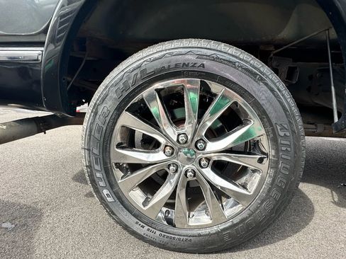 Used 2012 Ford F150 Platinum image 22