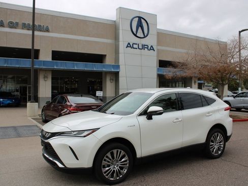 Used 2021 Toyota Venza XLE image 1