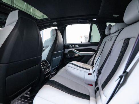 Used 2021 BMW X5 M image 50