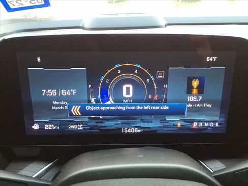 Used 2025 Chevrolet Suburban Premier image 13