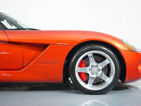 Used 2005 Dodge Viper SRT-10 w/ Copperhead Edition Group image 8