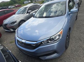 Used 2017 Honda Accord Hybrid Sedan video 2