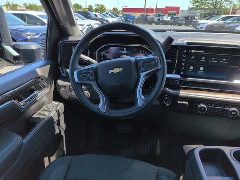 Used 2026 Chevrolet Silverado 3500 LT w/ All Star Edition AWD/4WD image 13