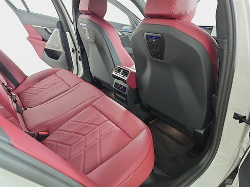 Used 2026 BMW 530i xDrive w/ Premium Package image 12